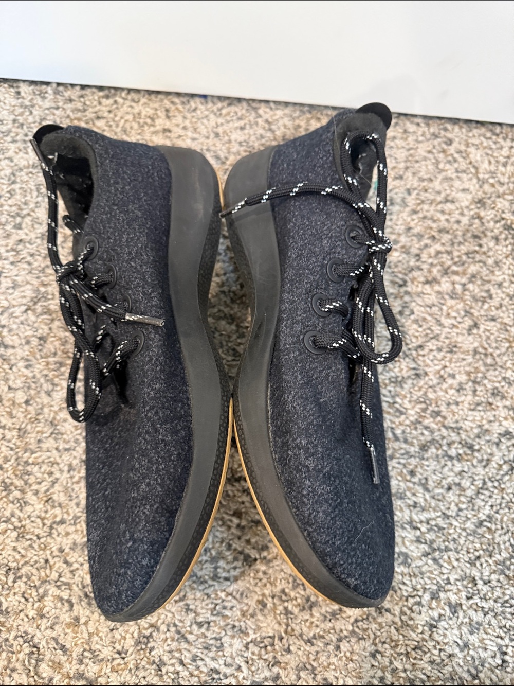 All Birds Tree Runners Men's 9 Black With Black Soles